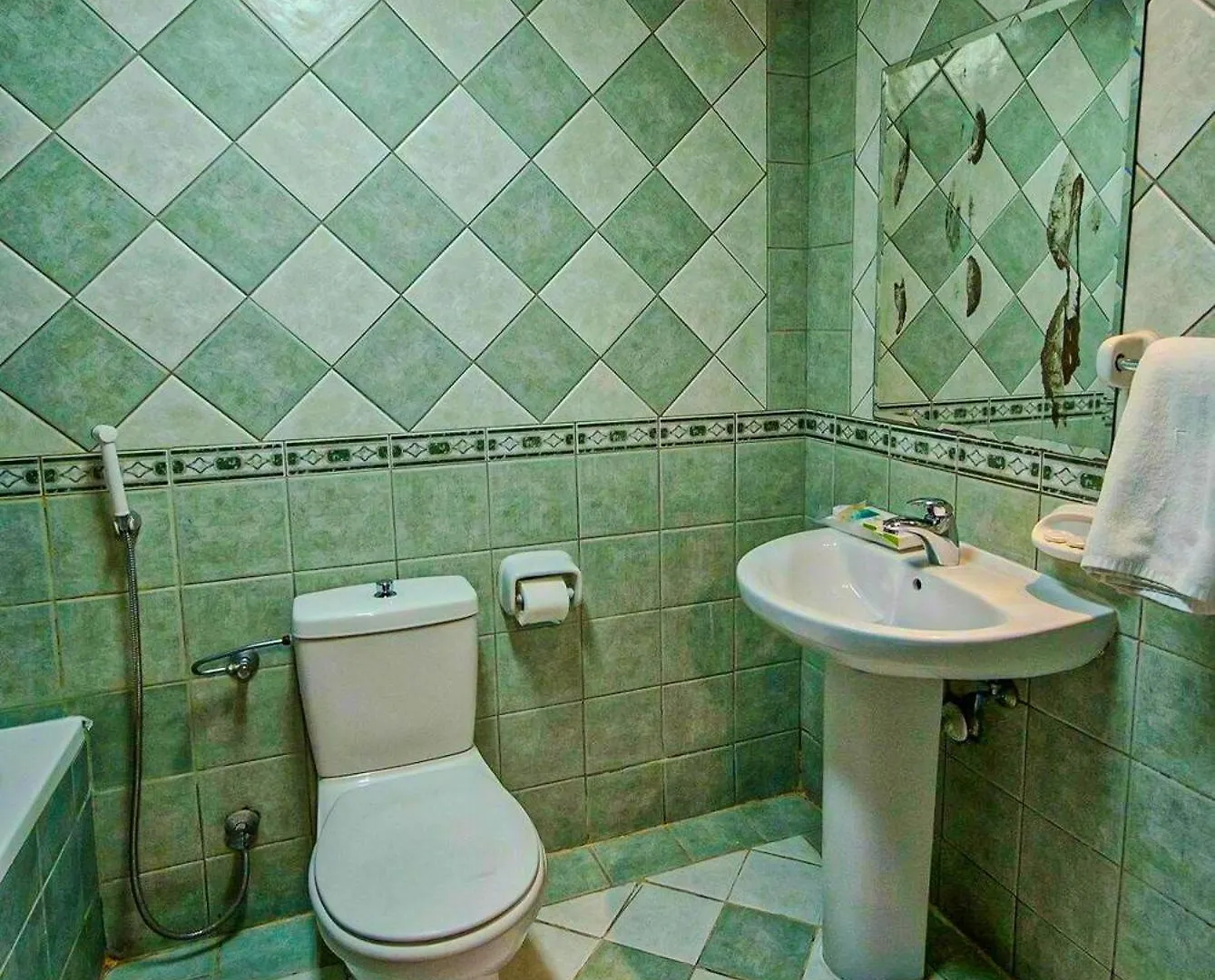 Private Hotel Rooms By Nmb Property - Walk To Al-Haram Medina Lägenhet